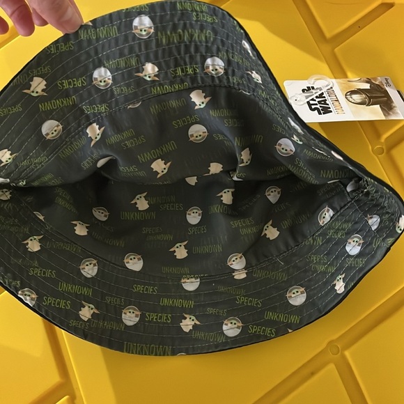 NWT Star Wars Grogu Reversible Bucket Hat - Picture 2 of 5